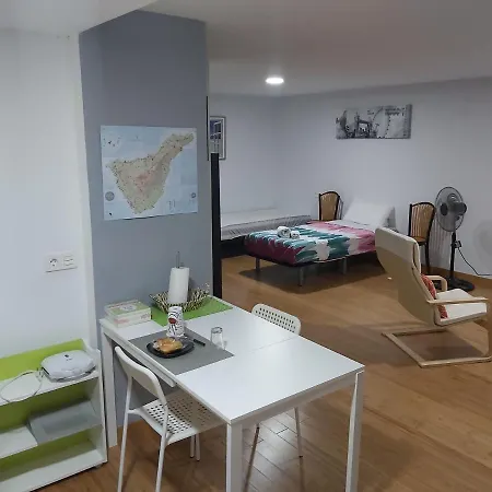 Loft Cruz, Acoran Lejlighed